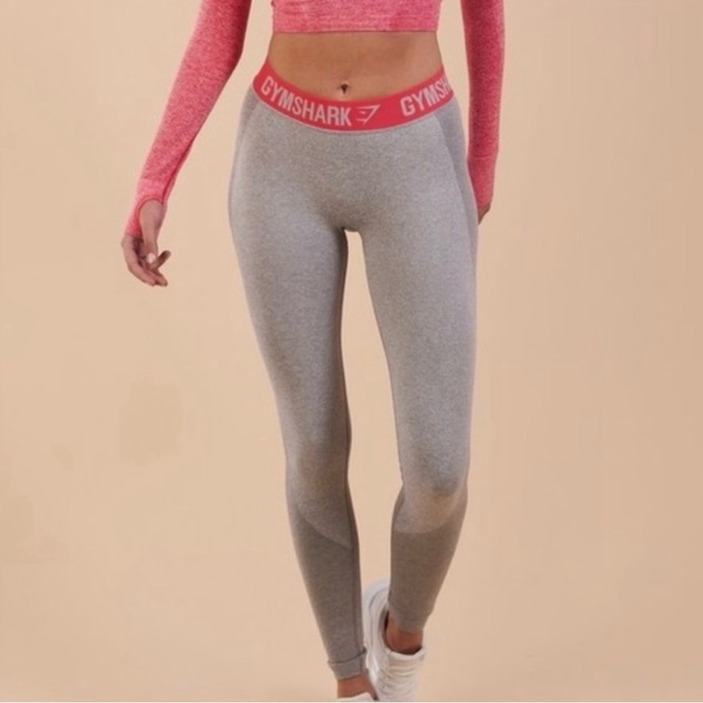 GymShark size M in pink and grey